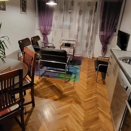 Apartman Ana Apartment *