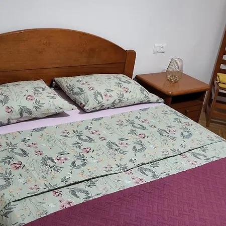 Apartman Ana Apartment